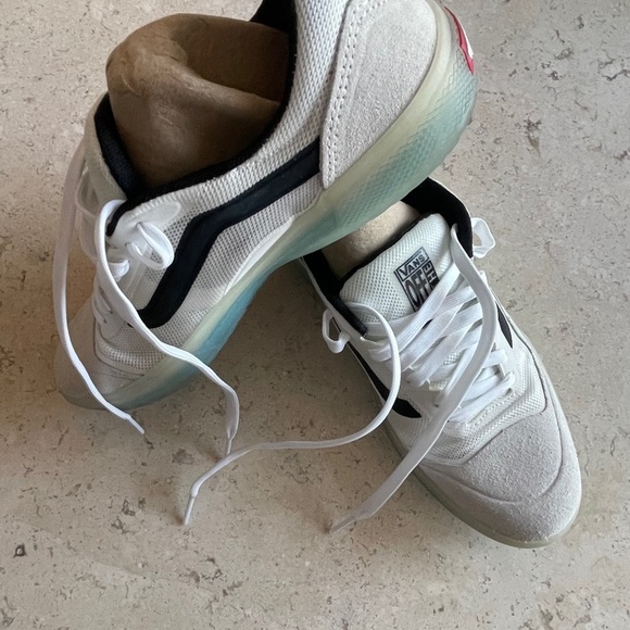 Vans Ave Pro Blanc de Blanc White and Black Sneakers, Men size 7.5 Women size 9 - Picture 3 of 7